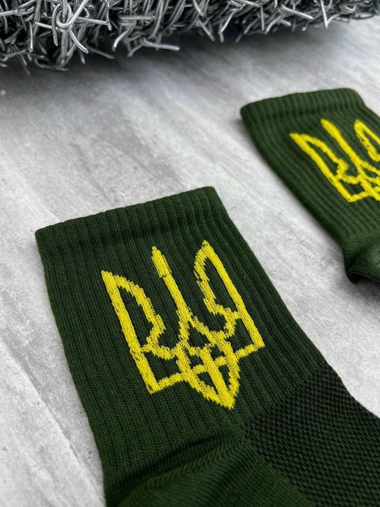 Носки мужские лёгкие олива с принтом Тризуб