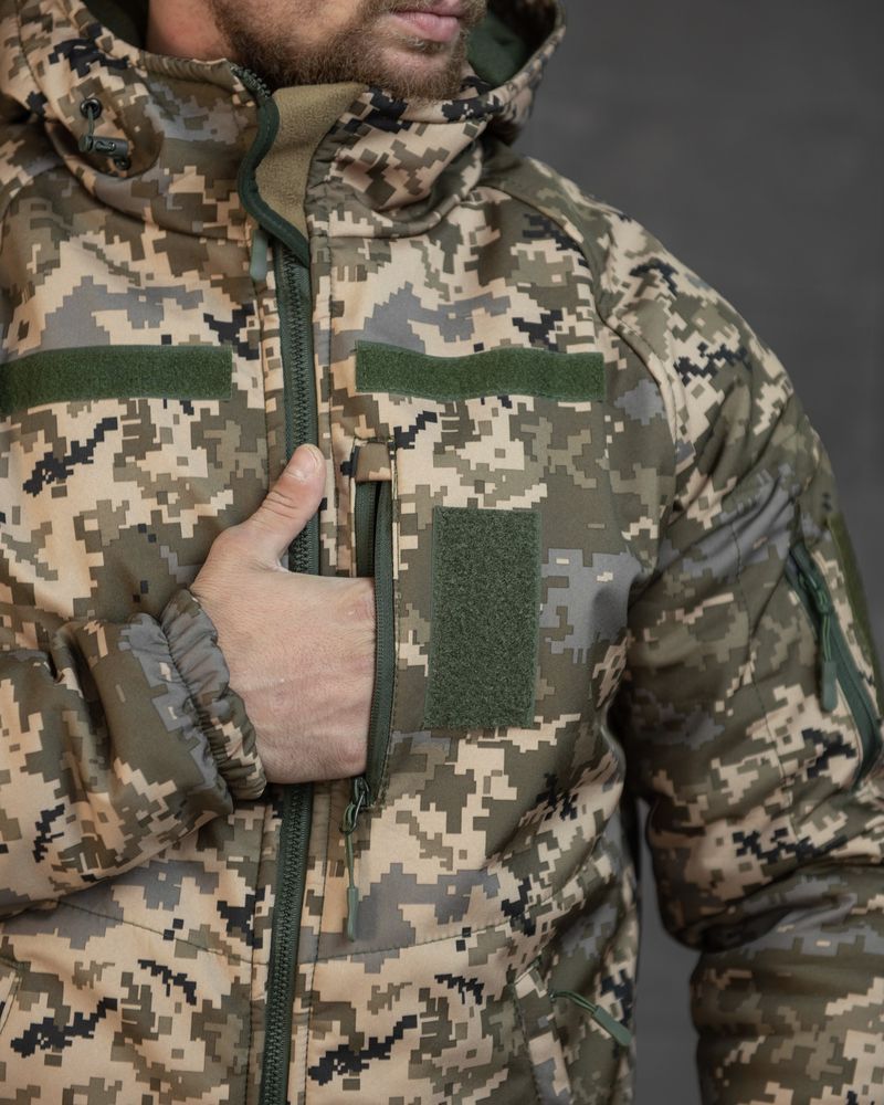 Мужской теплый костюм пиксель Softshell с подкладкой Omni Heat и утеплителем - для зимы